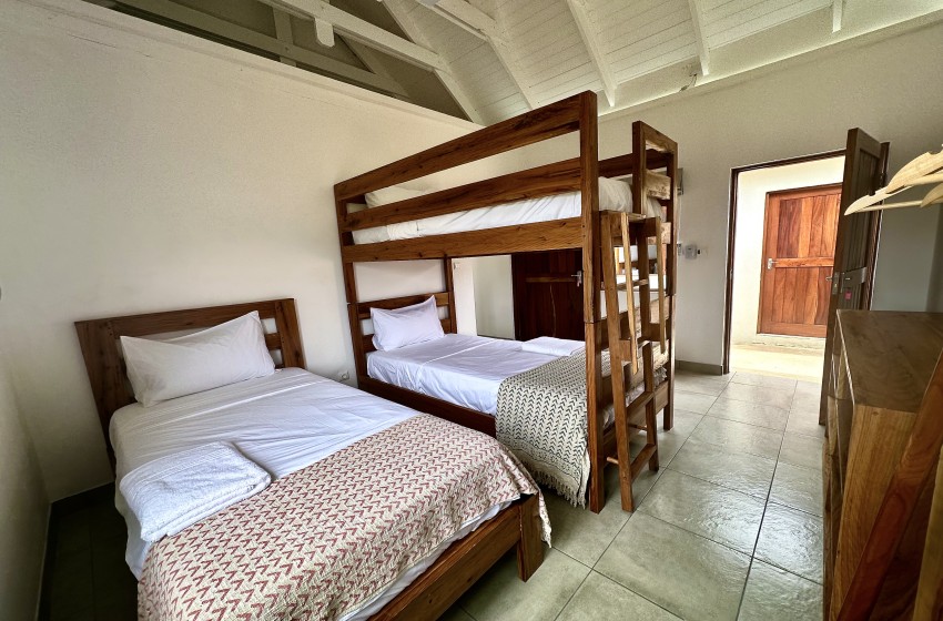Bunk bedroom at Makana 7 in Ponta Mamoli