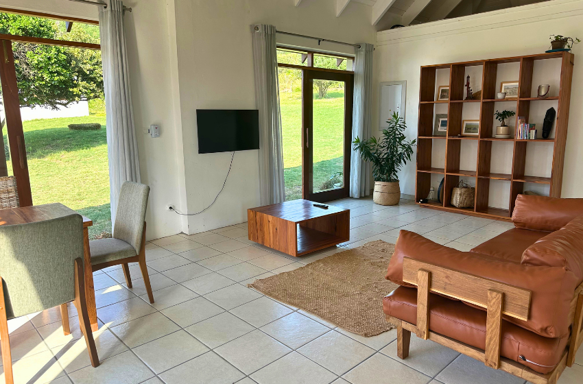 TV room at Makana 7 in Ponta Mamoli