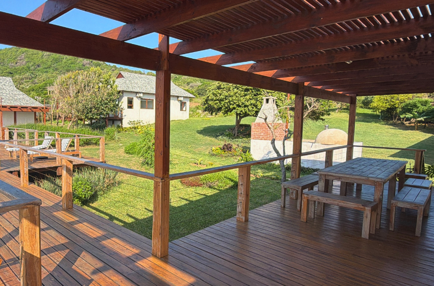 Garden at Makana 7 in Ponta Mamoli