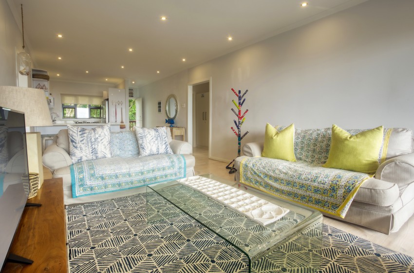 Downstairs living area at Campismo Ninho 41 in Ponta Malongane