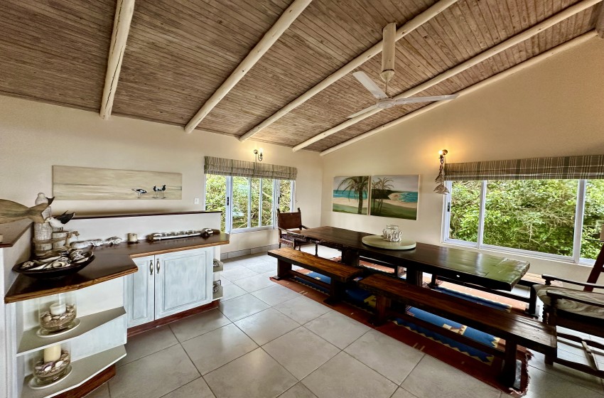 dining table at kangela 11 in Ponta Malongane